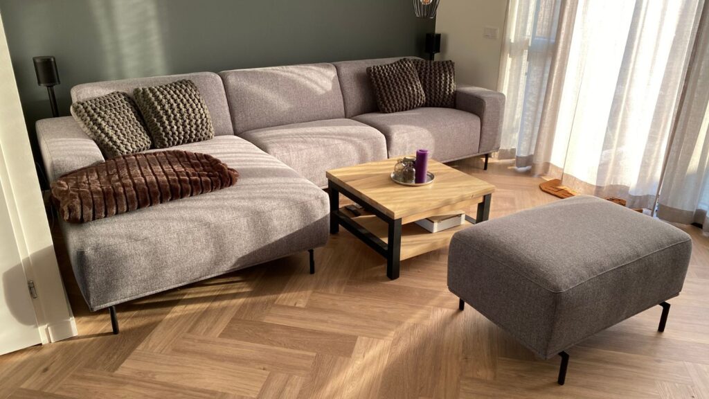 Cozy Fall Flooring Trends: Warm Colors and Textures for Autumn